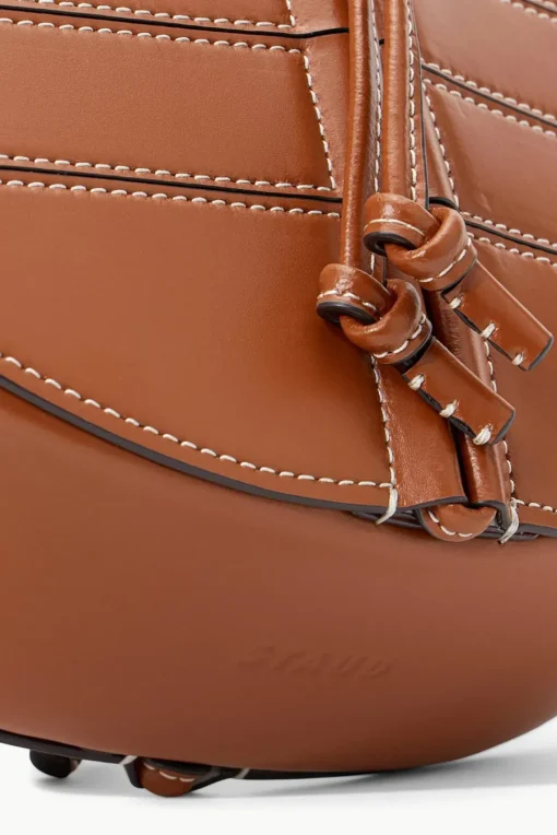 HANDBAGS STAUD - SLATTED MOON BAG TAN
